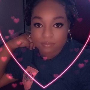 Meet your Posher, Evie